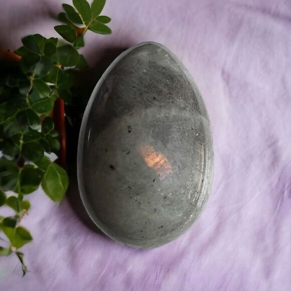 Labradorite Crystal Egg‎ Meditation Stone - Picture 1 of 8